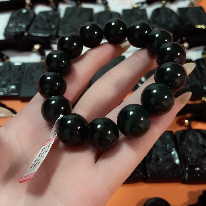 翡翠挂件未镶嵌快****）