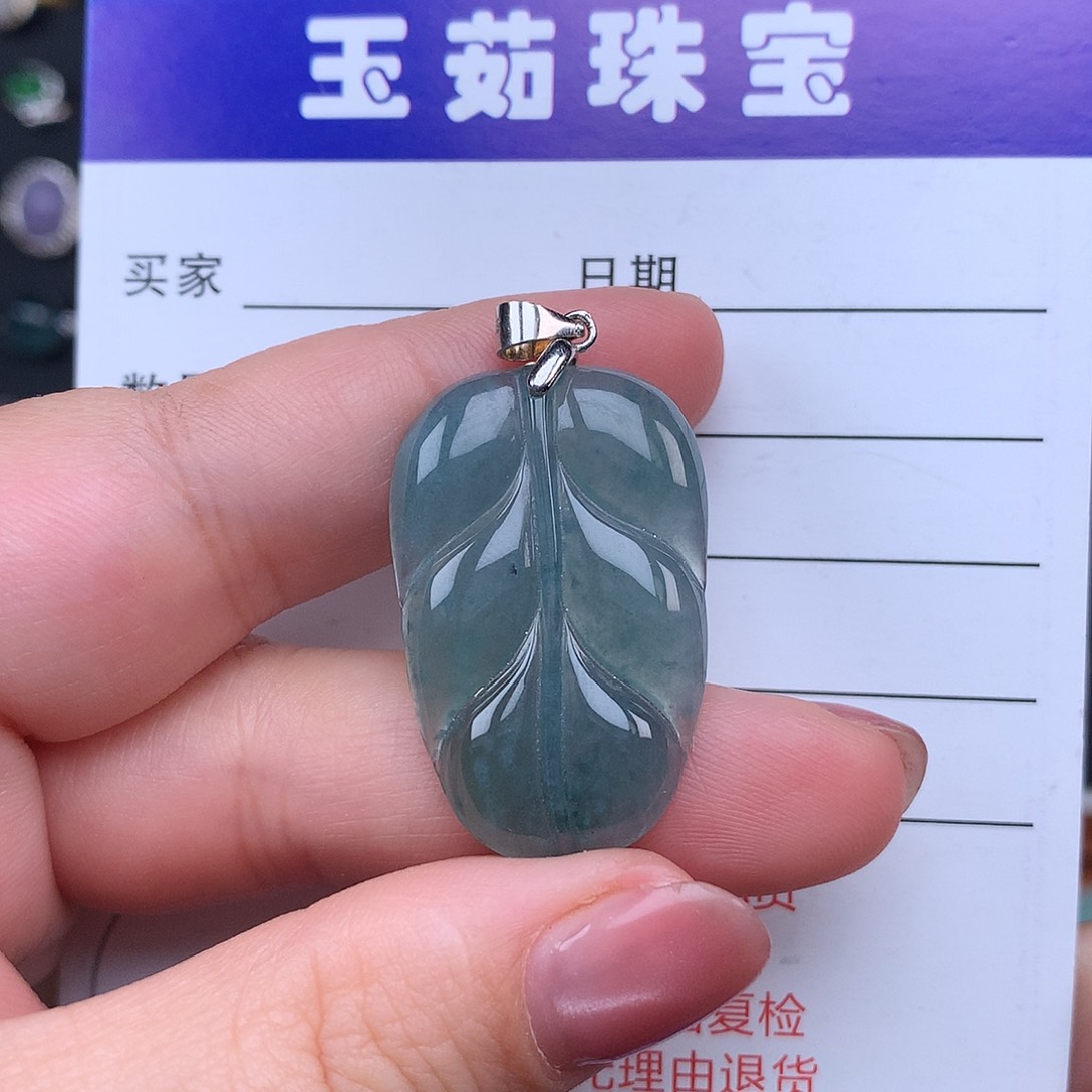 翡翠颈饰银S925镶嵌项链925