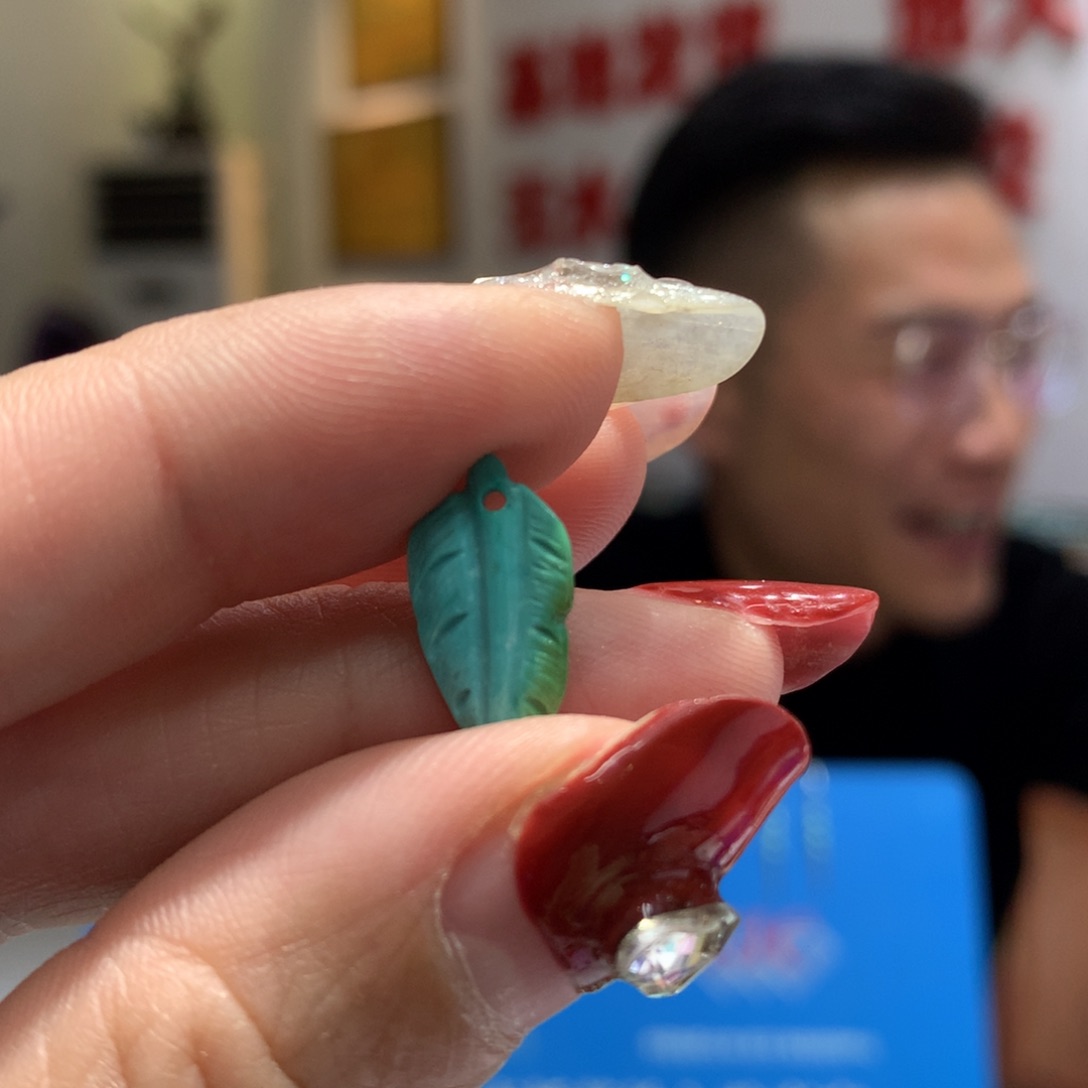 绿松石配饰未镶嵌