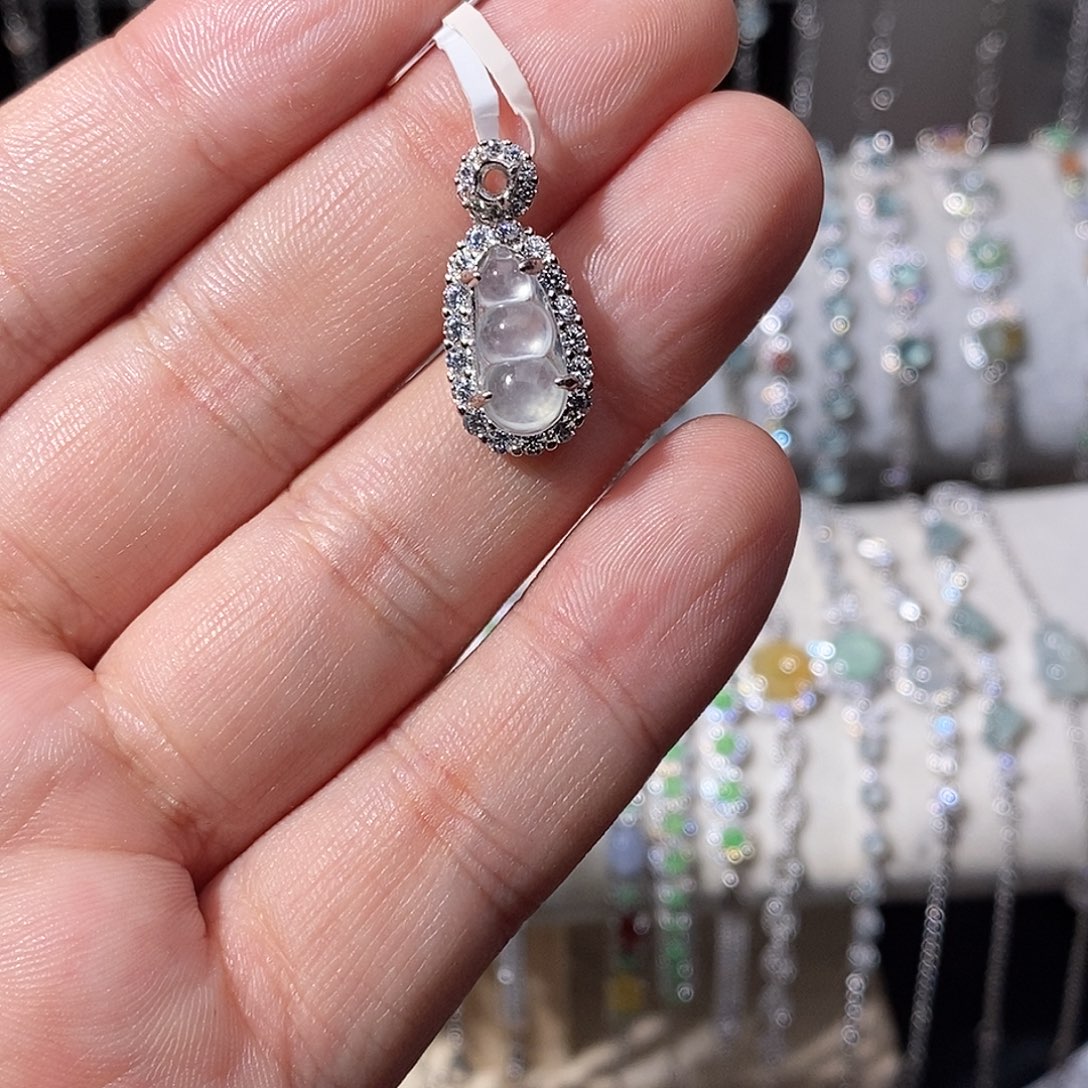 翡翠银S925镶嵌颈饰