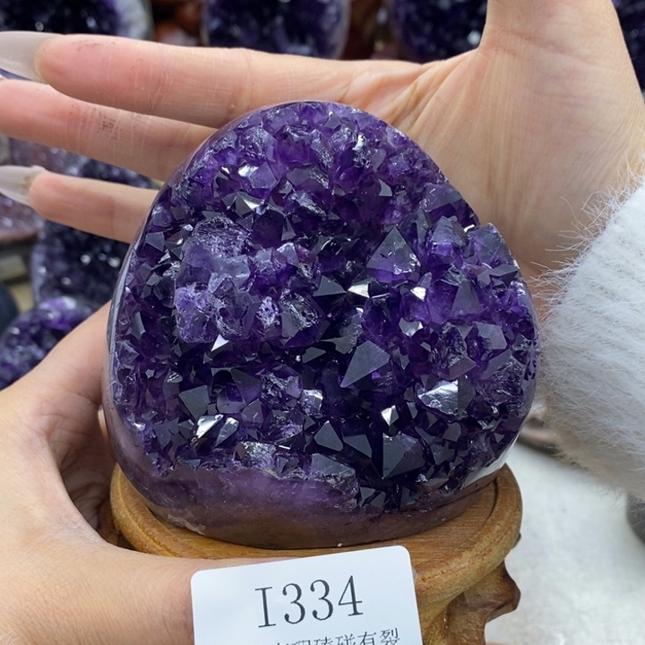 水晶大型摆件（非配饰）未镶嵌