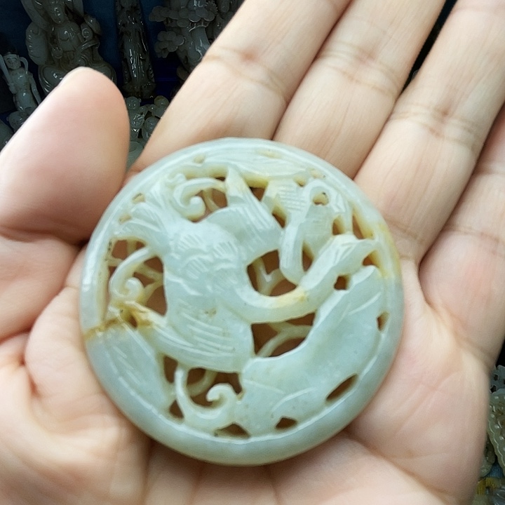 和田玉（青白玉）未镶嵌颈饰