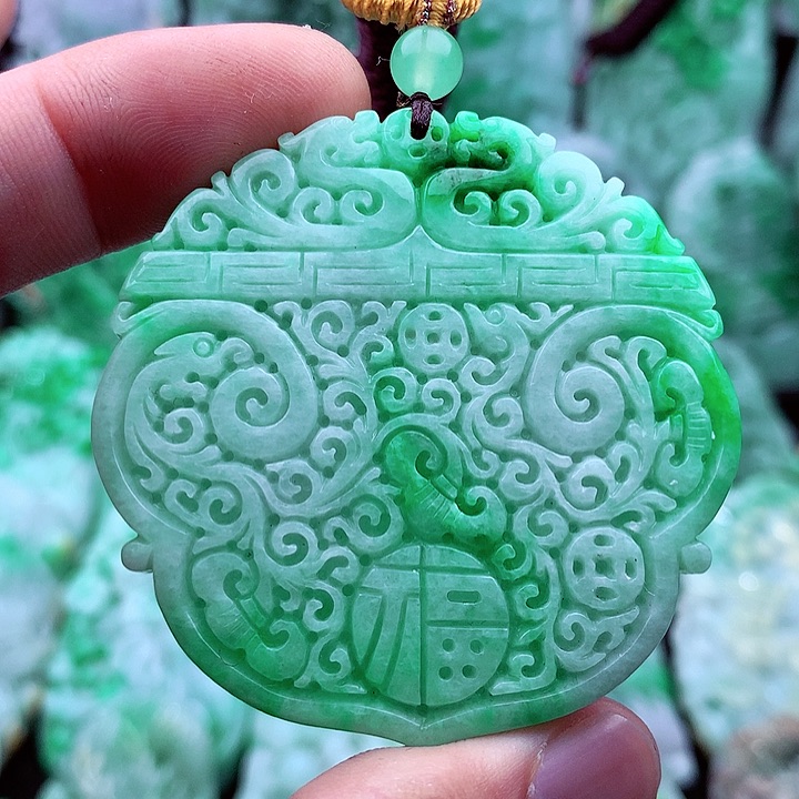 翡翠吊坠(不含链)未镶嵌