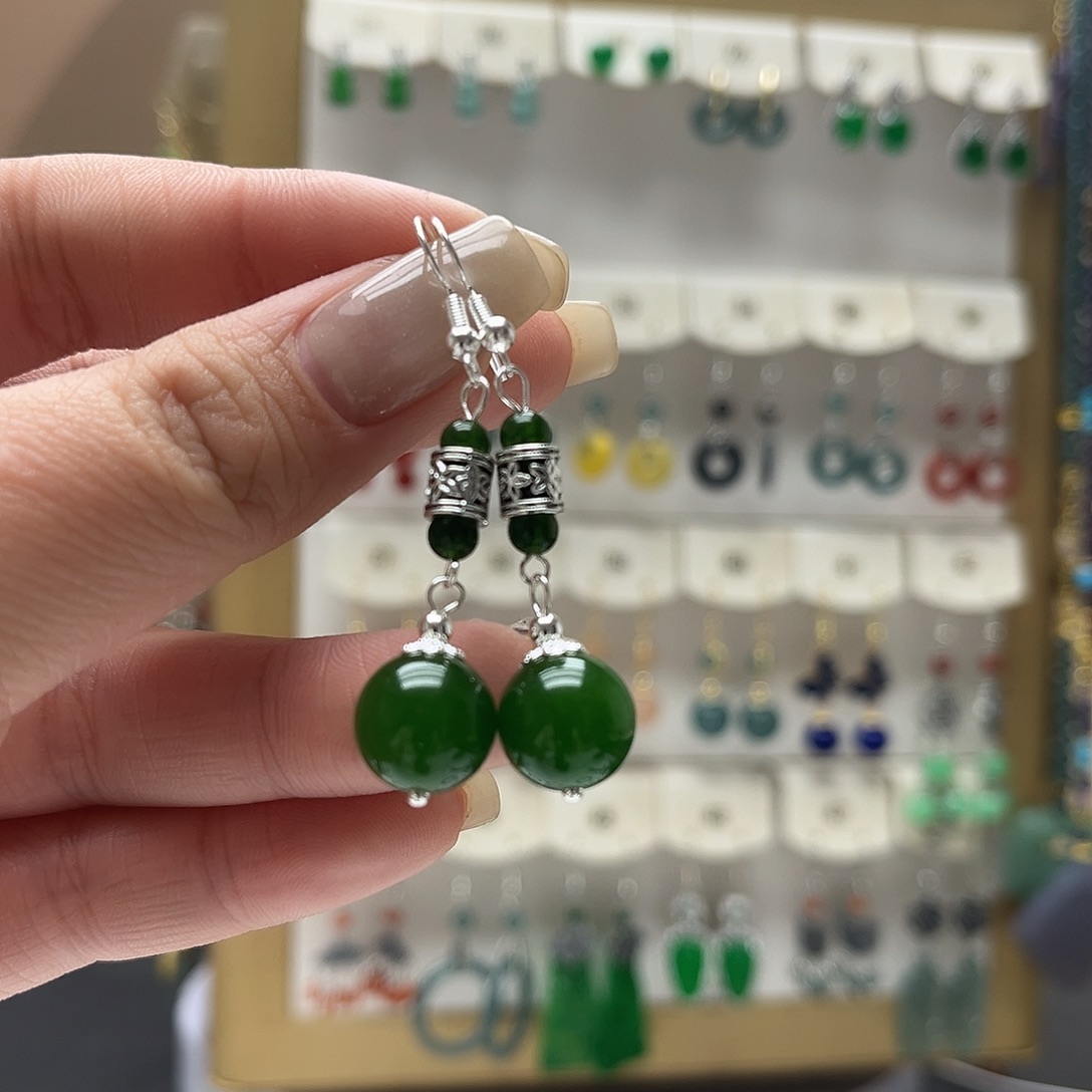 和田玉未镶嵌耳饰