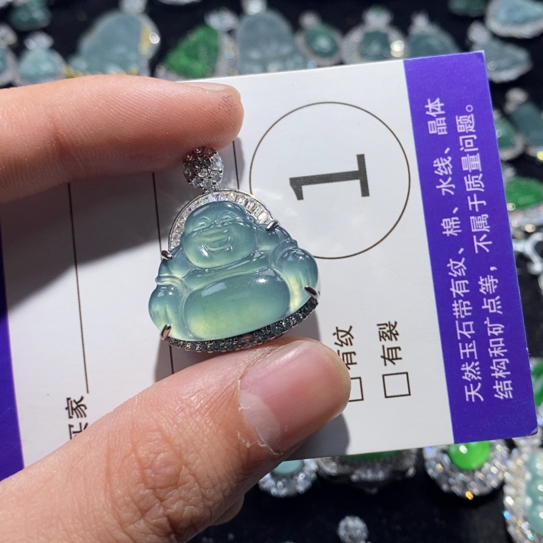 我***ぐ翡翠未镶嵌颈饰翡翠