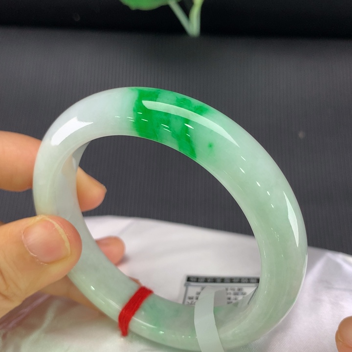 翡翠手镯未镶嵌正圈54
