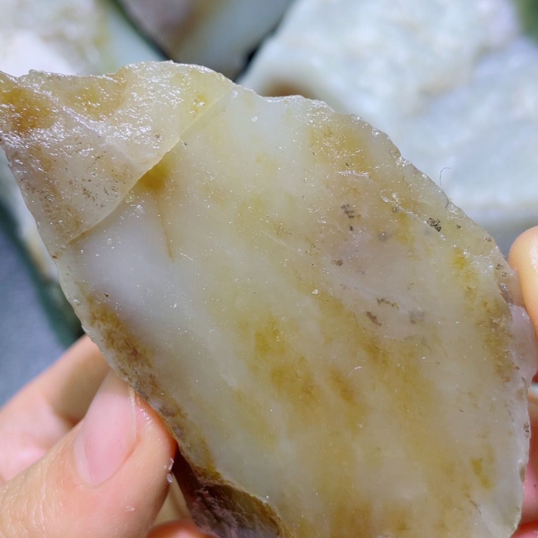 和田玉未镶嵌珠宝半成品