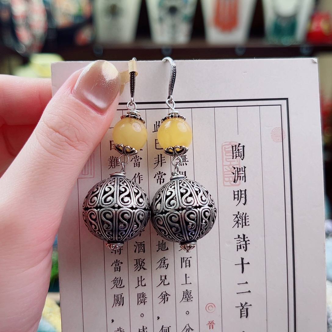 挂件琥珀未镶嵌耳环