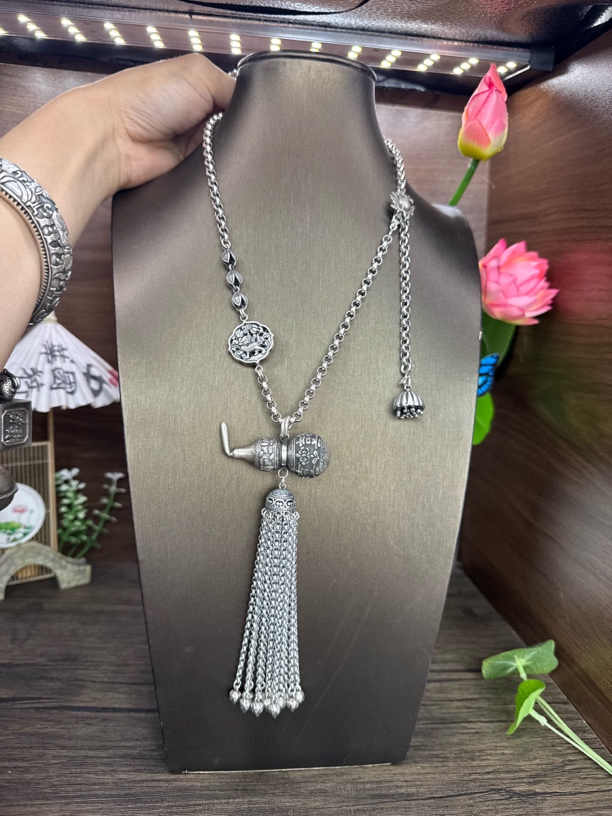 吊坠足银 小郑家纯银手工錾刻项圈