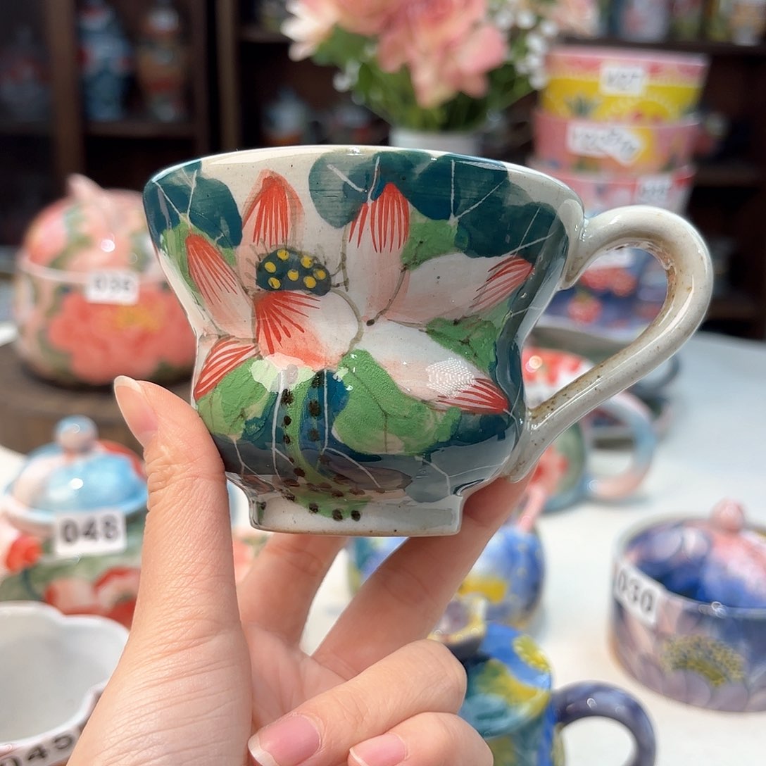 瓷片兔兔好可爱啊我