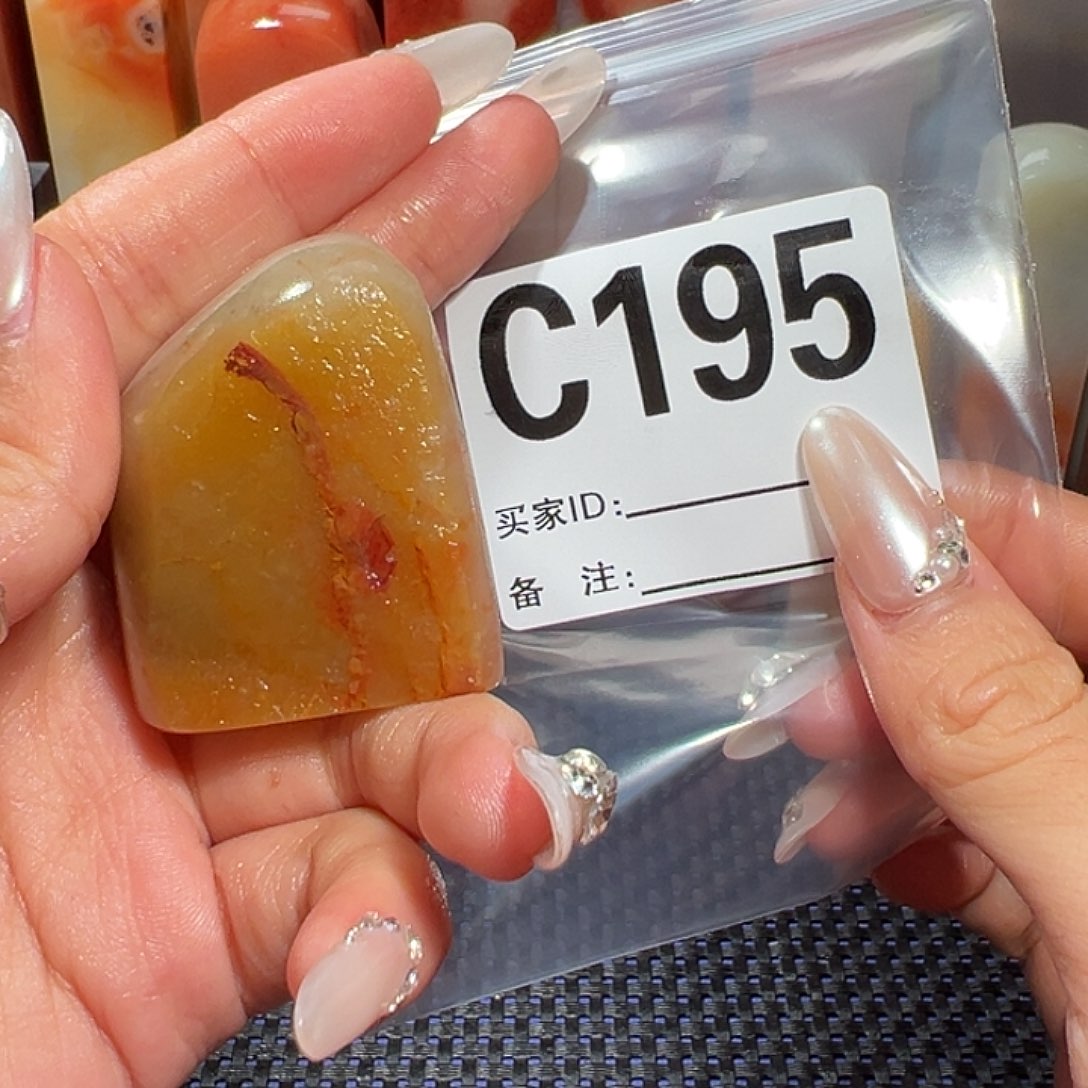 【闪购商品】寿山石印石鹏***里老挝石