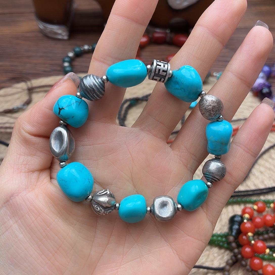 K***菜南红玛瑙未镶嵌颈饰