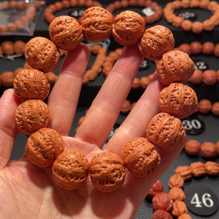 文玩核桃手串八棱手串2.2