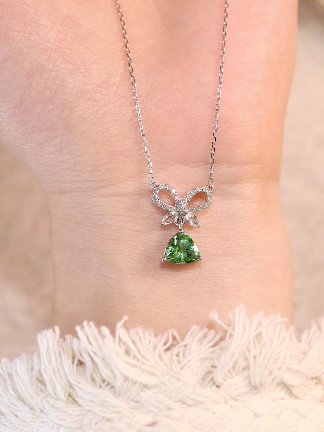 YIYI · 1.16ct绿碧玺项链 ·18k金钻石 · 附证