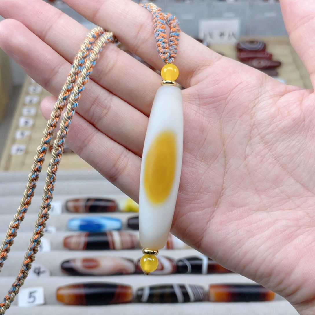 合金颈饰玛瑙/玉髓