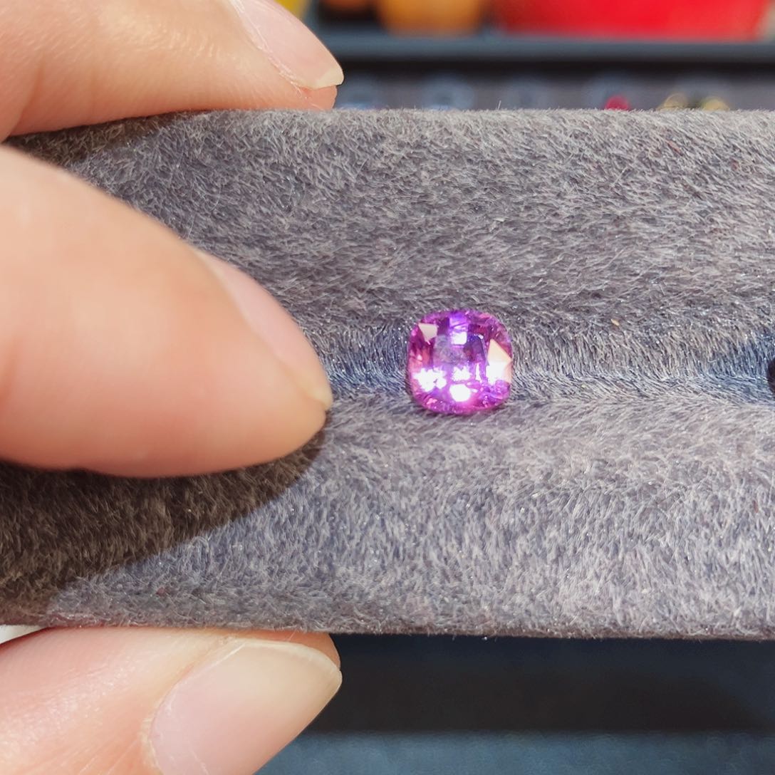 蓝宝石裸石未镶嵌1.76ct 无烧