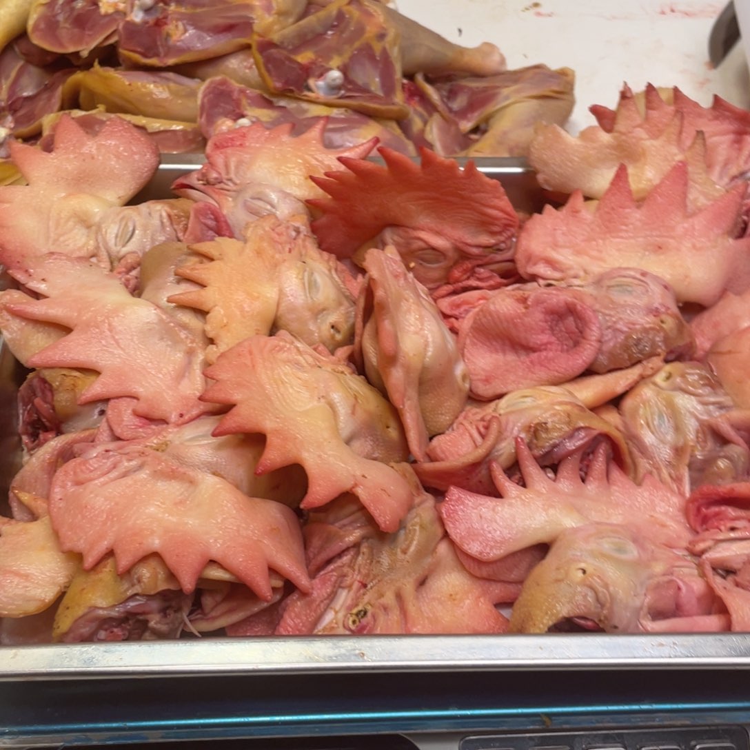 3食用农产品鸡头4.99斤