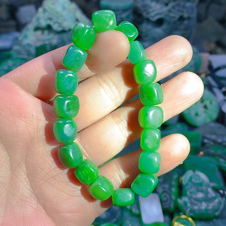 和田玉（碧玉）未镶嵌珠宝半成品