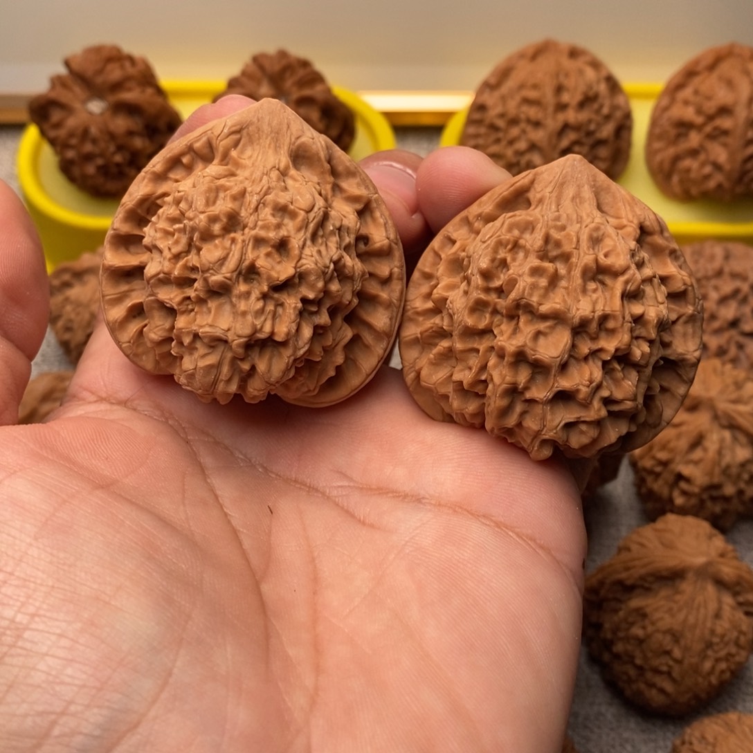 文玩核桃吊坠47官帽