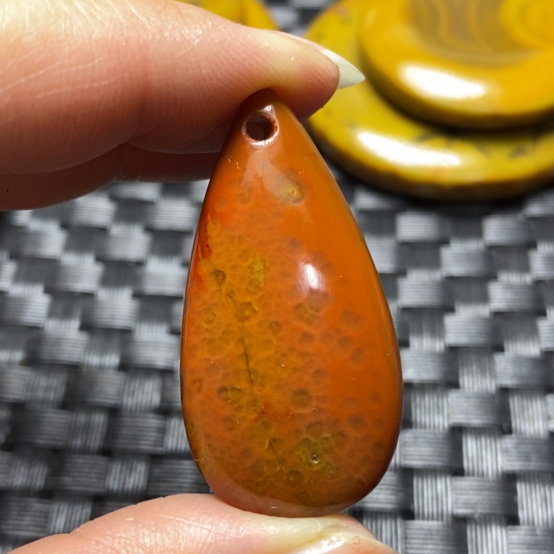 玛瑙/玉髓挂坠未镶嵌