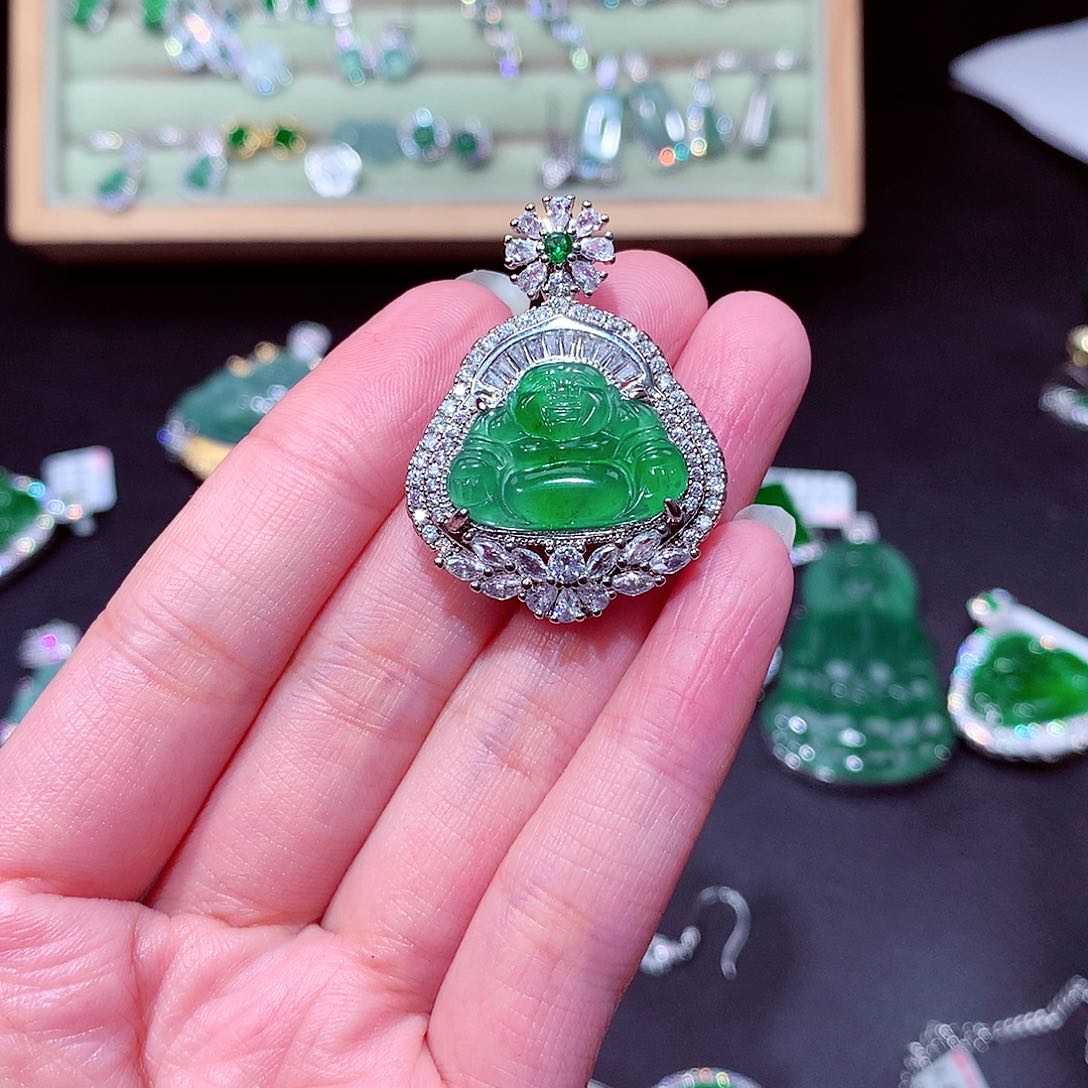 【闪购商品】翡翠吊坠(不含链)未镶嵌