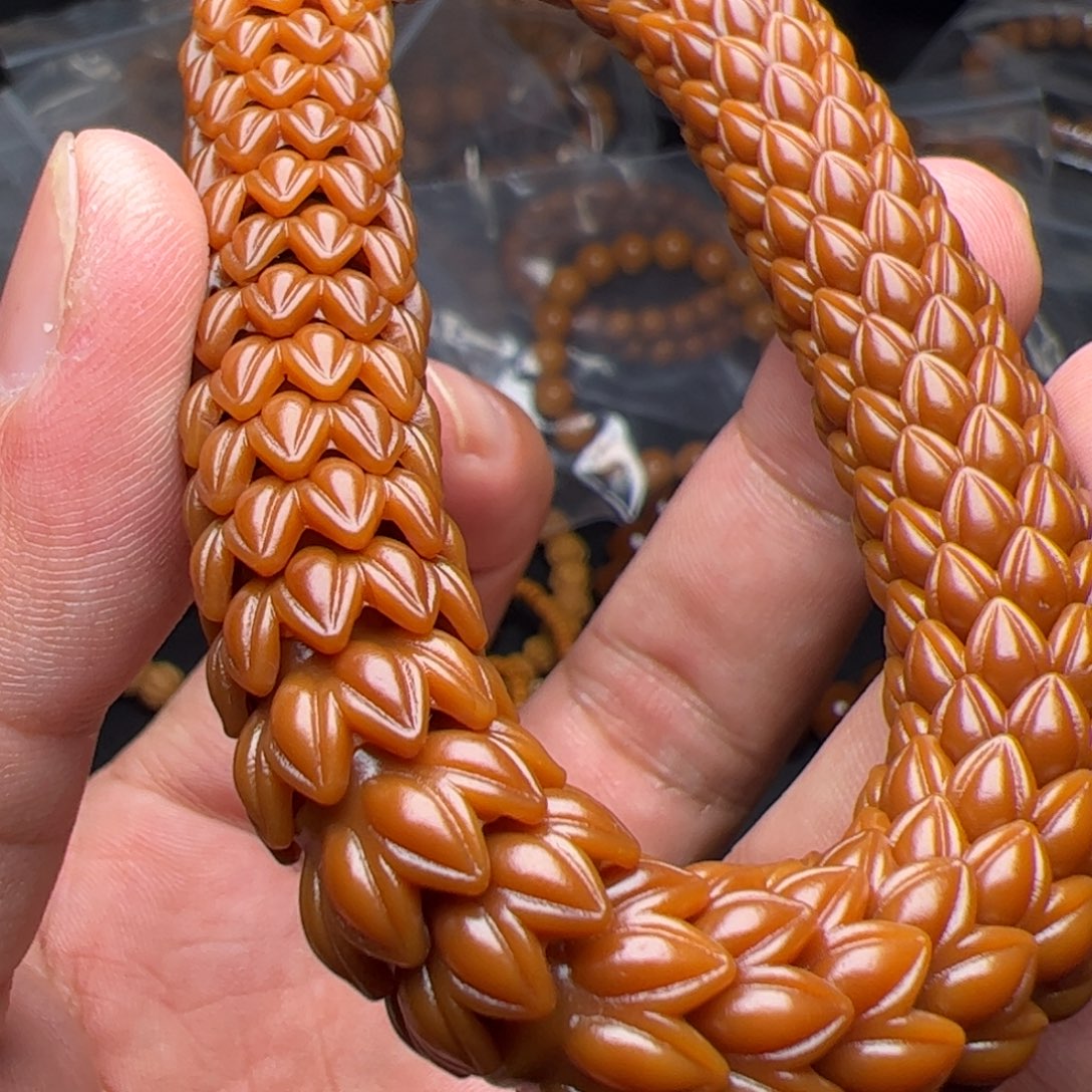 猴头核桃吊坠卡罗达