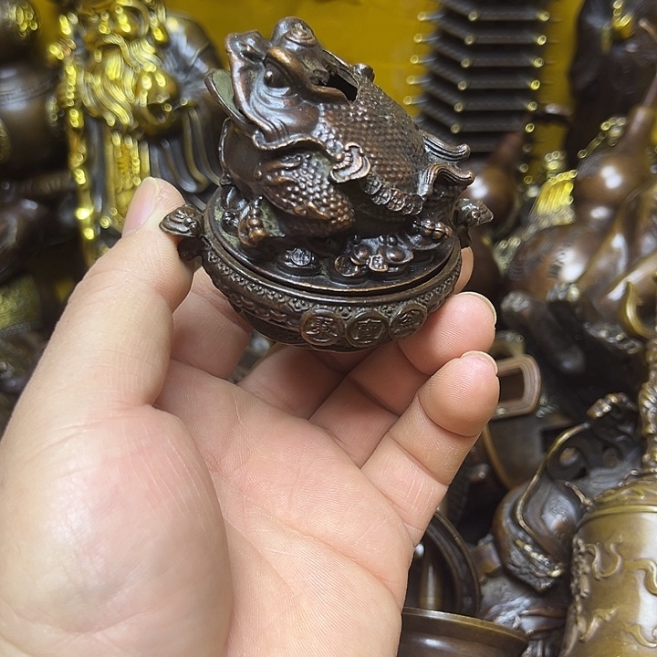 诚信经营精美铜器