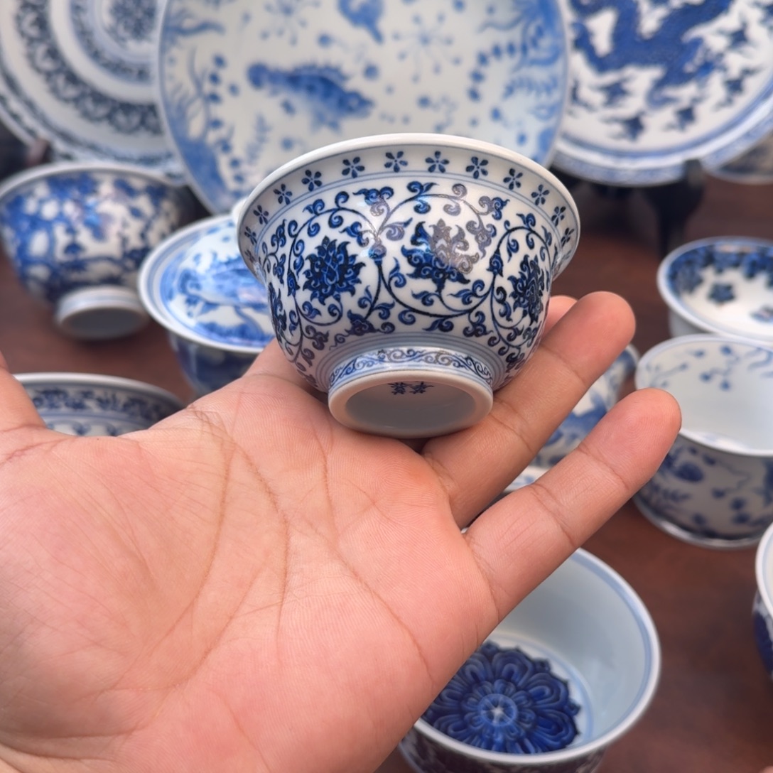 摆件缠枝莲小压手