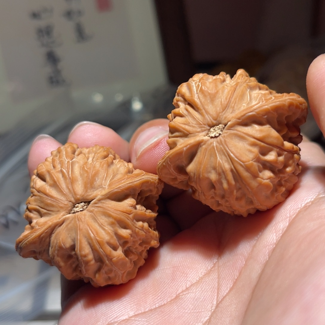 望***海文玩核桃吊坠39磨盘核桃