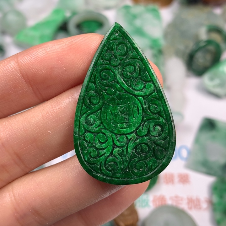 定制翡翠未镶嵌翡翠