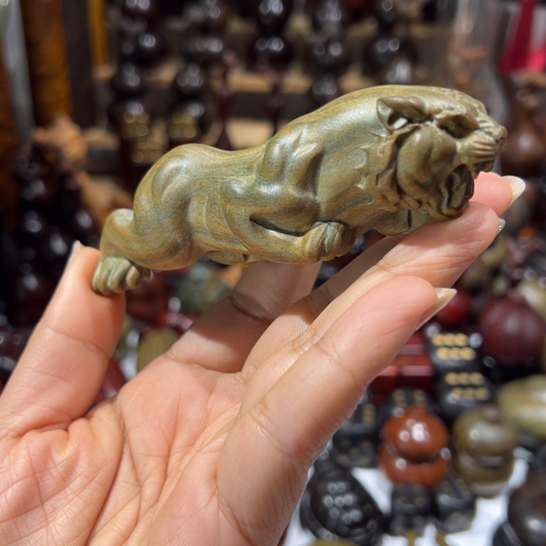 香榧木绿檀绿檀老虎