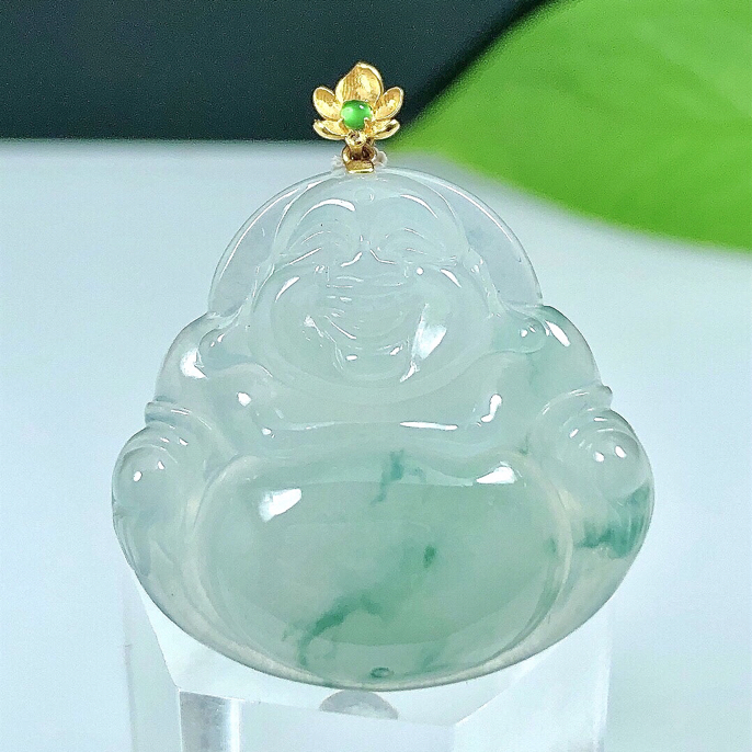 缅甸天然翡翠A货，18K金扣镶嵌冰种飘花佛公吊坠挂件冰透气质时尚。