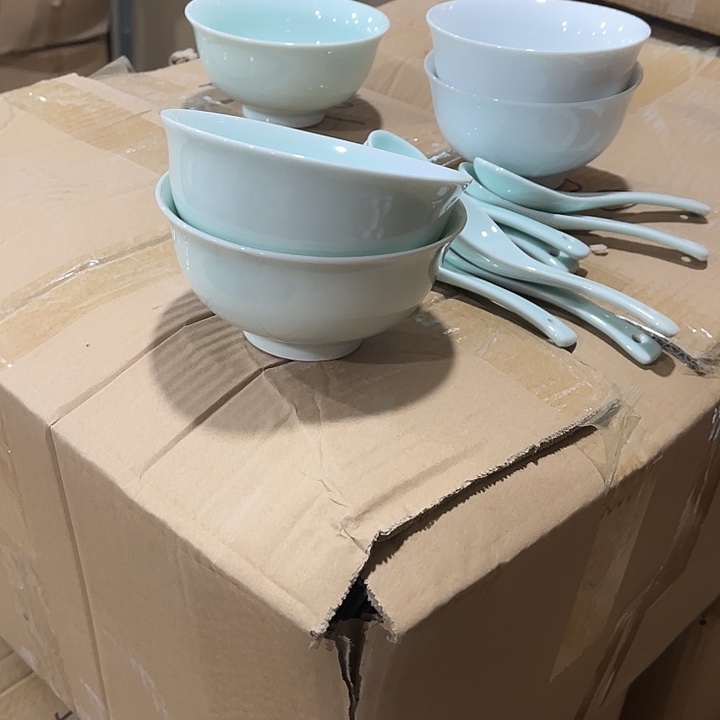 瓷片青瓷4.75英寸米饭碗2个微瑕包邮