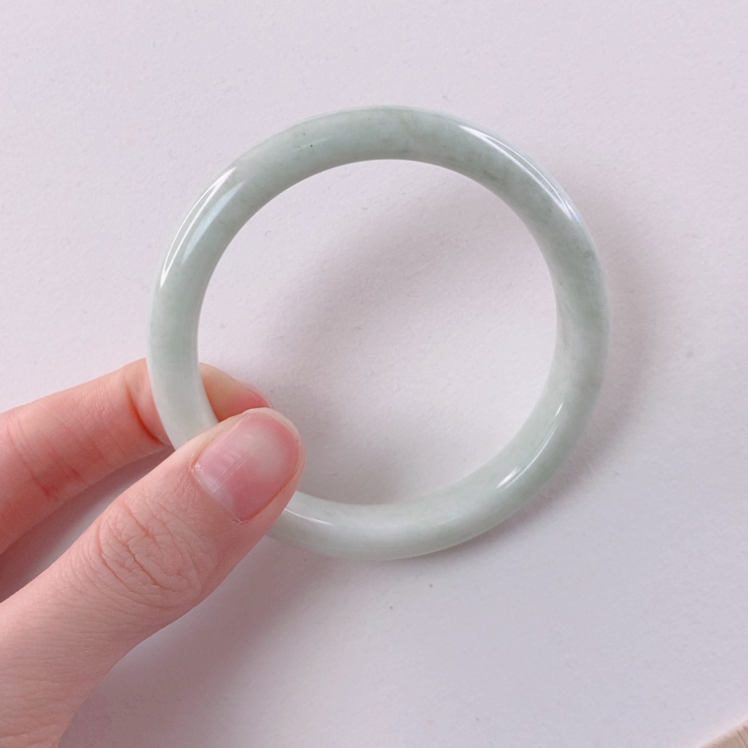 蓝田玉（蛇纹石化大理石玉）手镯未镶嵌诗*