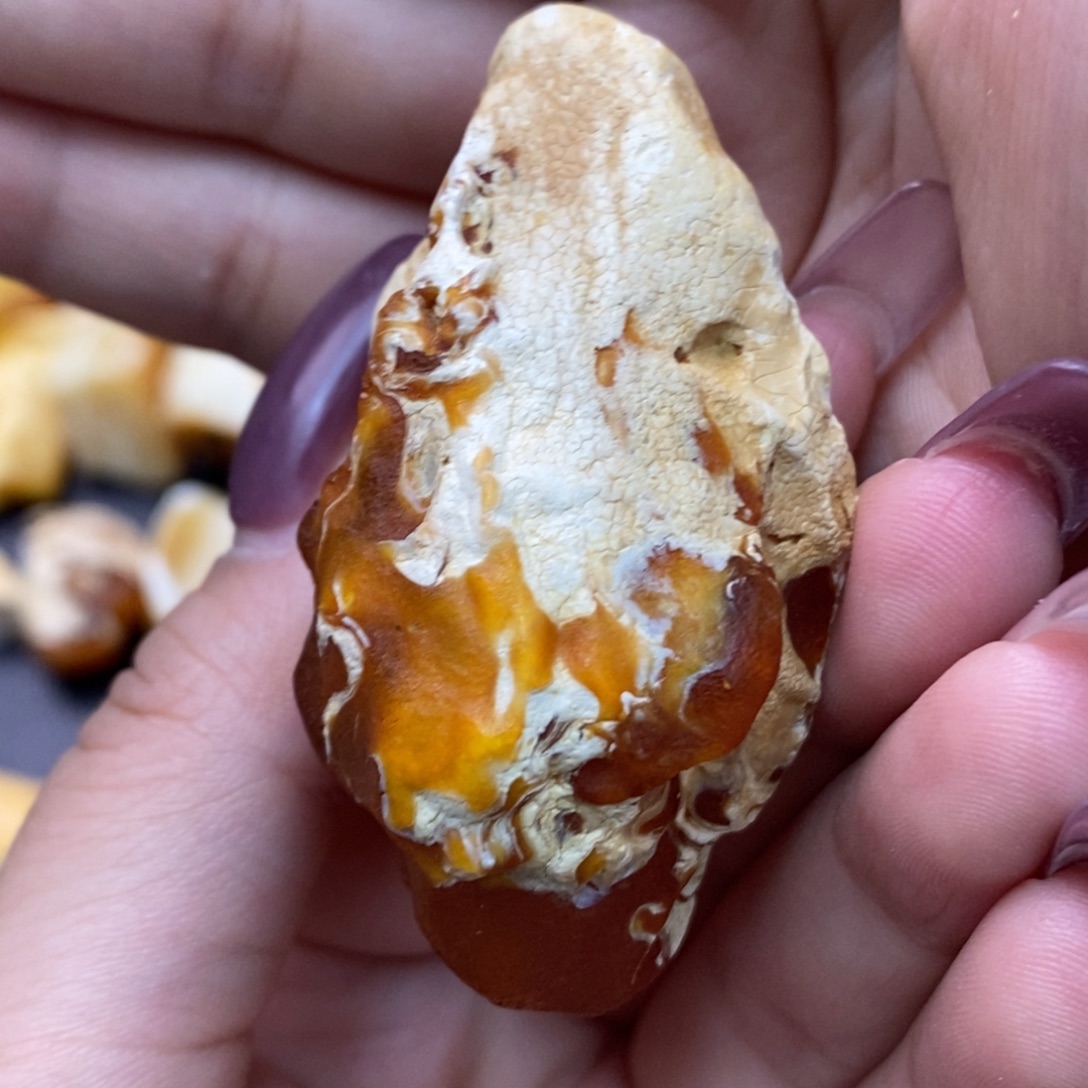 定制琥珀未镶嵌蜜蜡