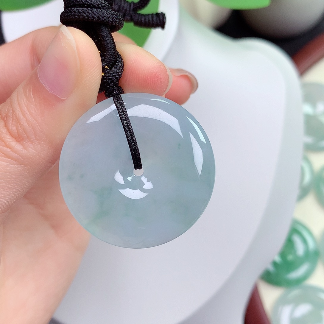 翡翠未镶嵌颈饰平安扣 33-6.3mm