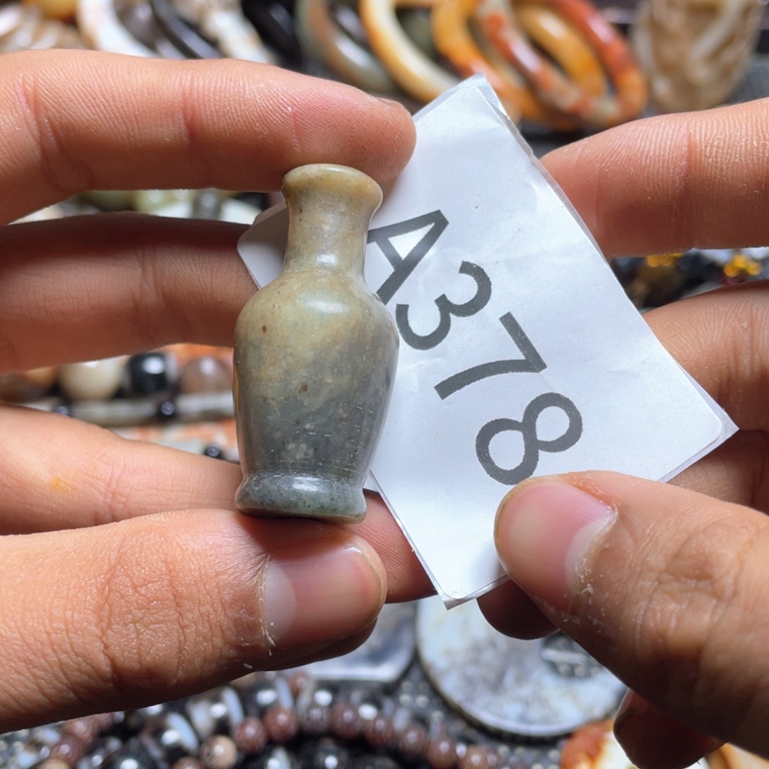 和田玉（糖玉）挂件未镶嵌