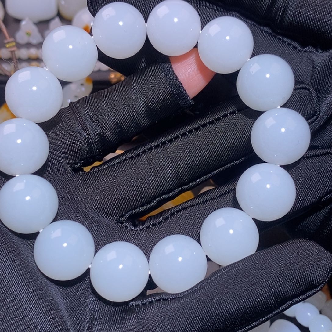 高***沉和田玉未镶嵌手链