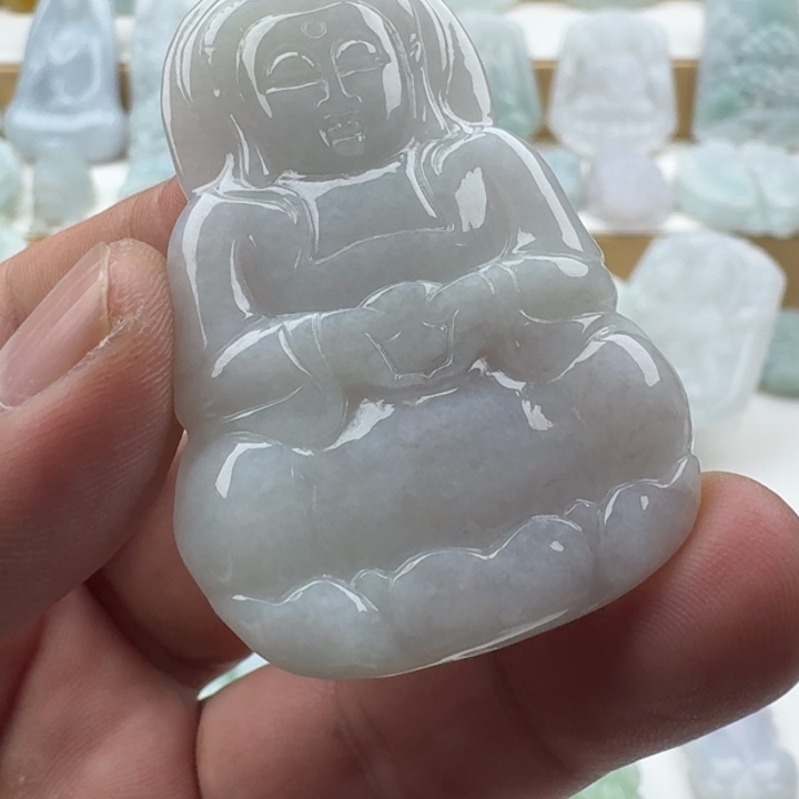 翡翠未镶嵌颈饰天然缅甸A货翡翠
