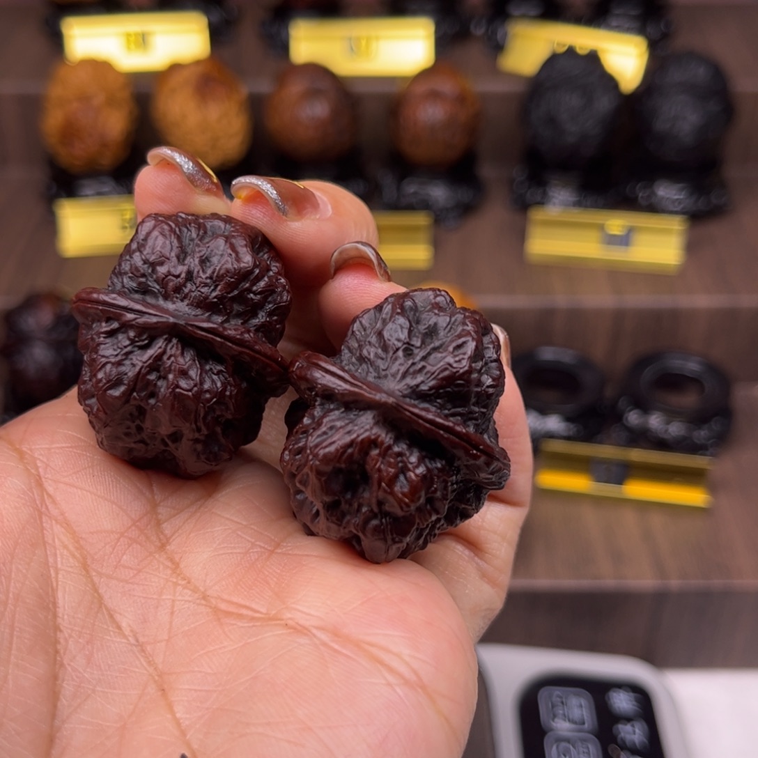 把件文玩核桃血麒麟35尺