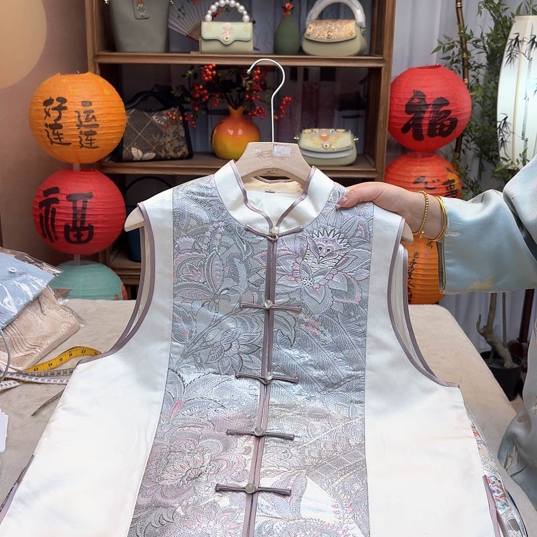 刺绣西阵织马甲L码