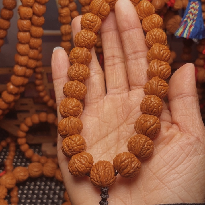 木质类龙纹桃枭挂件