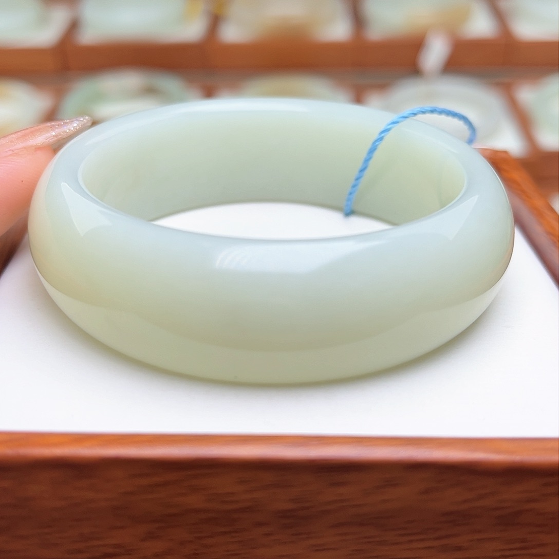 和田玉手镯未镶嵌55.3