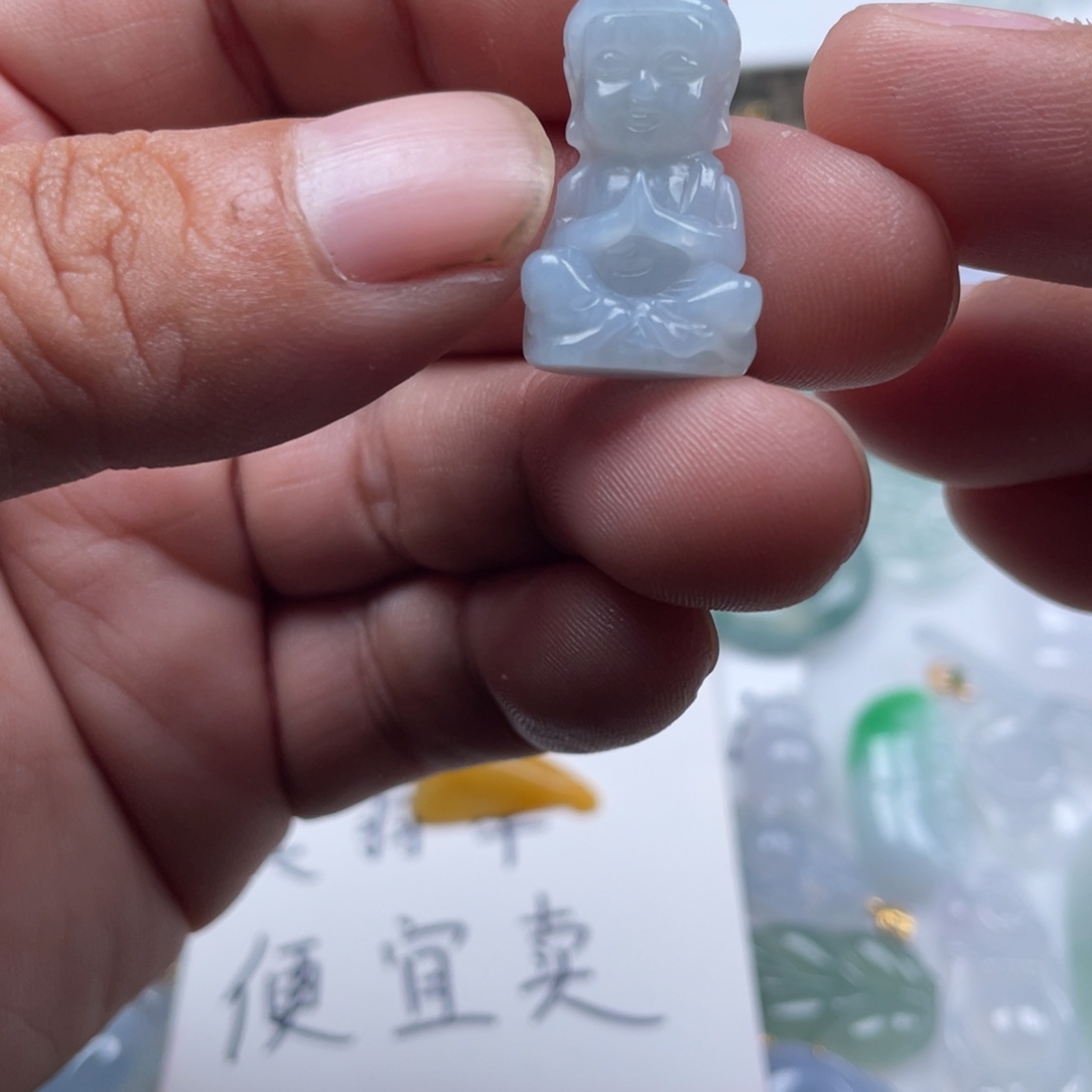 翡翠未镶嵌颈饰翡翠宝宝佛