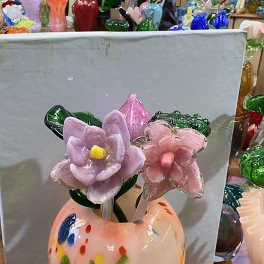 琉璃花瓶高45厘米宽9厘米