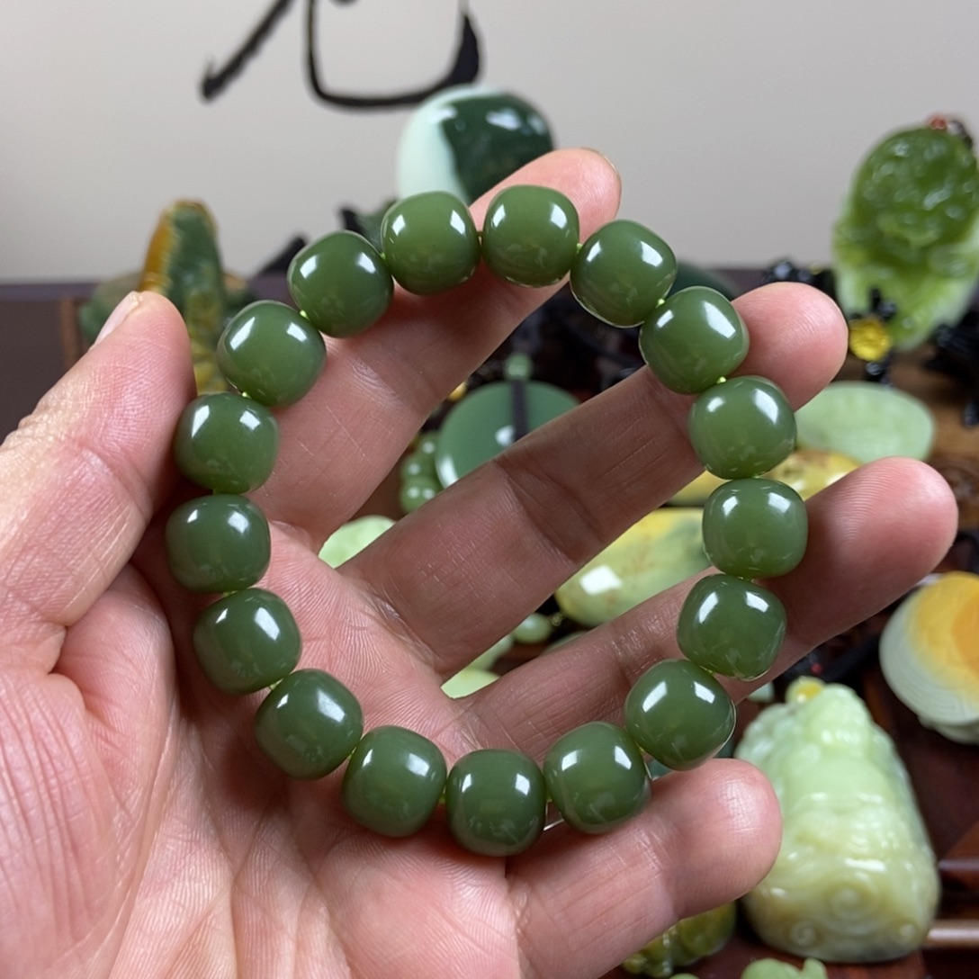 未镶嵌岫岩老玉（透闪石质玉）珠宝奇石