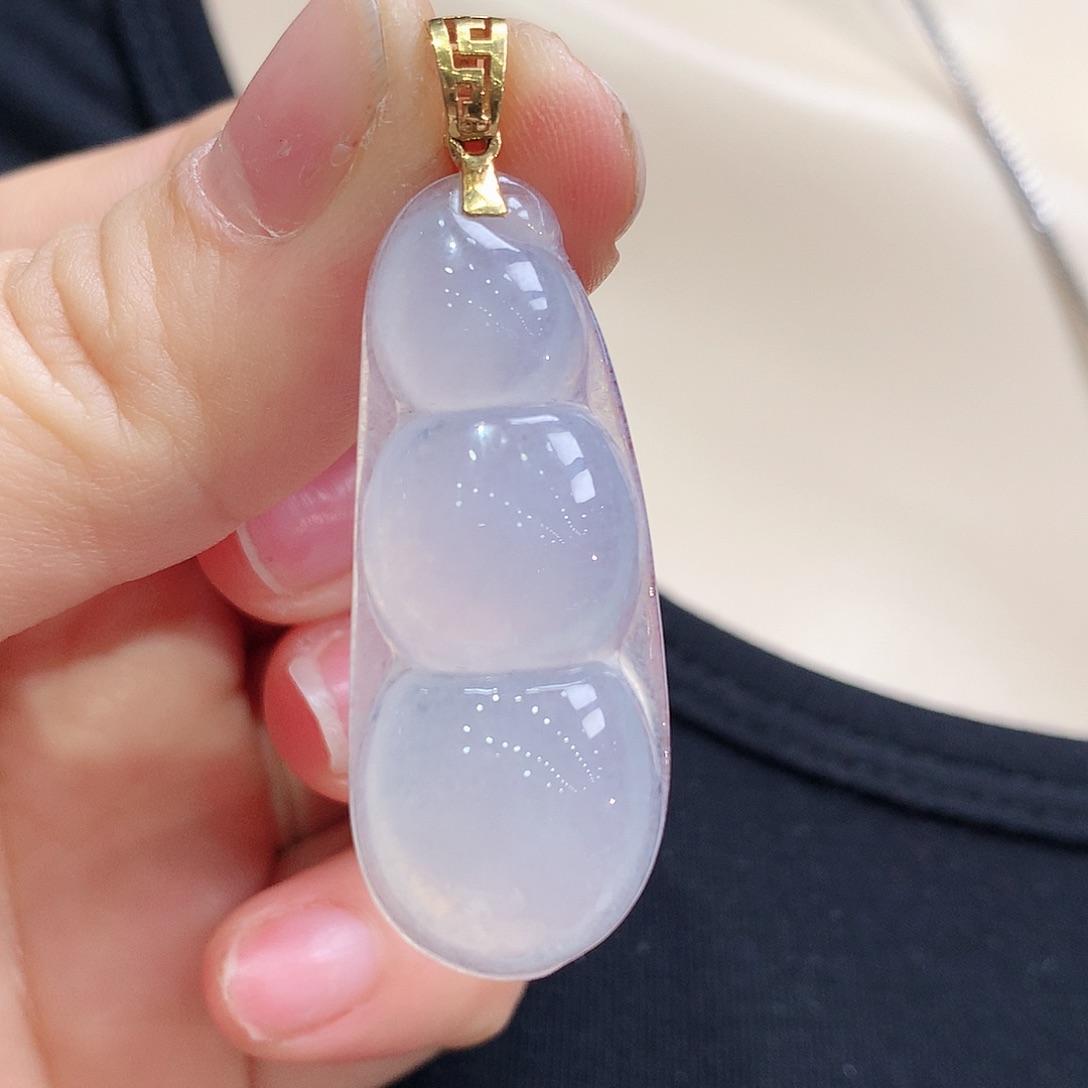 翡翠颈饰18K金镶嵌福豆