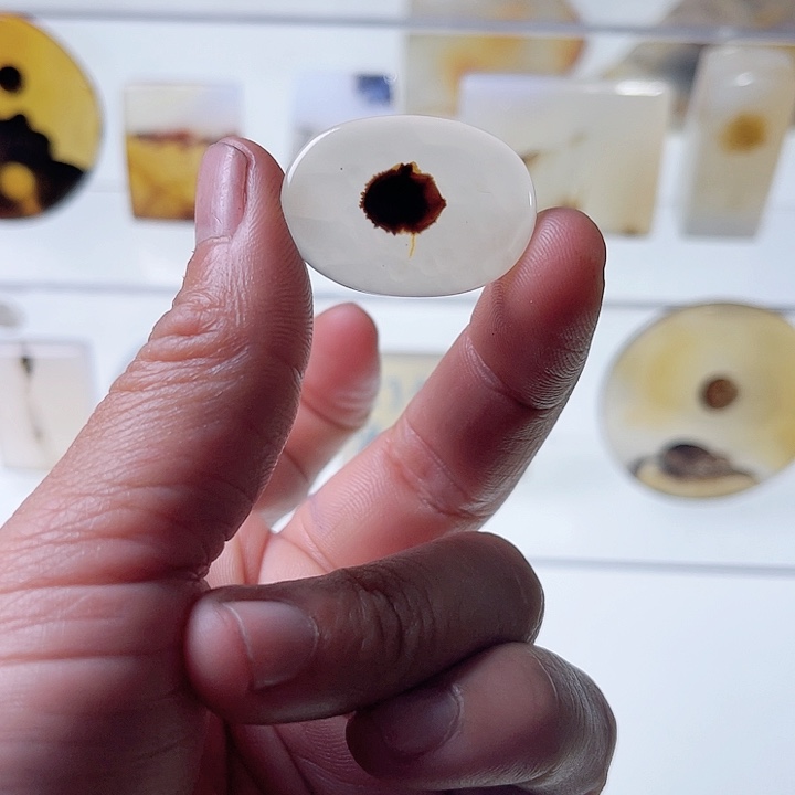 【闪购商品】玛瑙/玉髓未镶嵌珠宝半成品