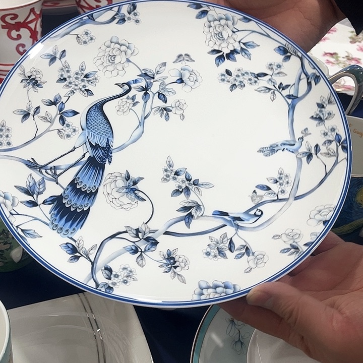 碗微瑕骨瓷盘蓝孔雀一个