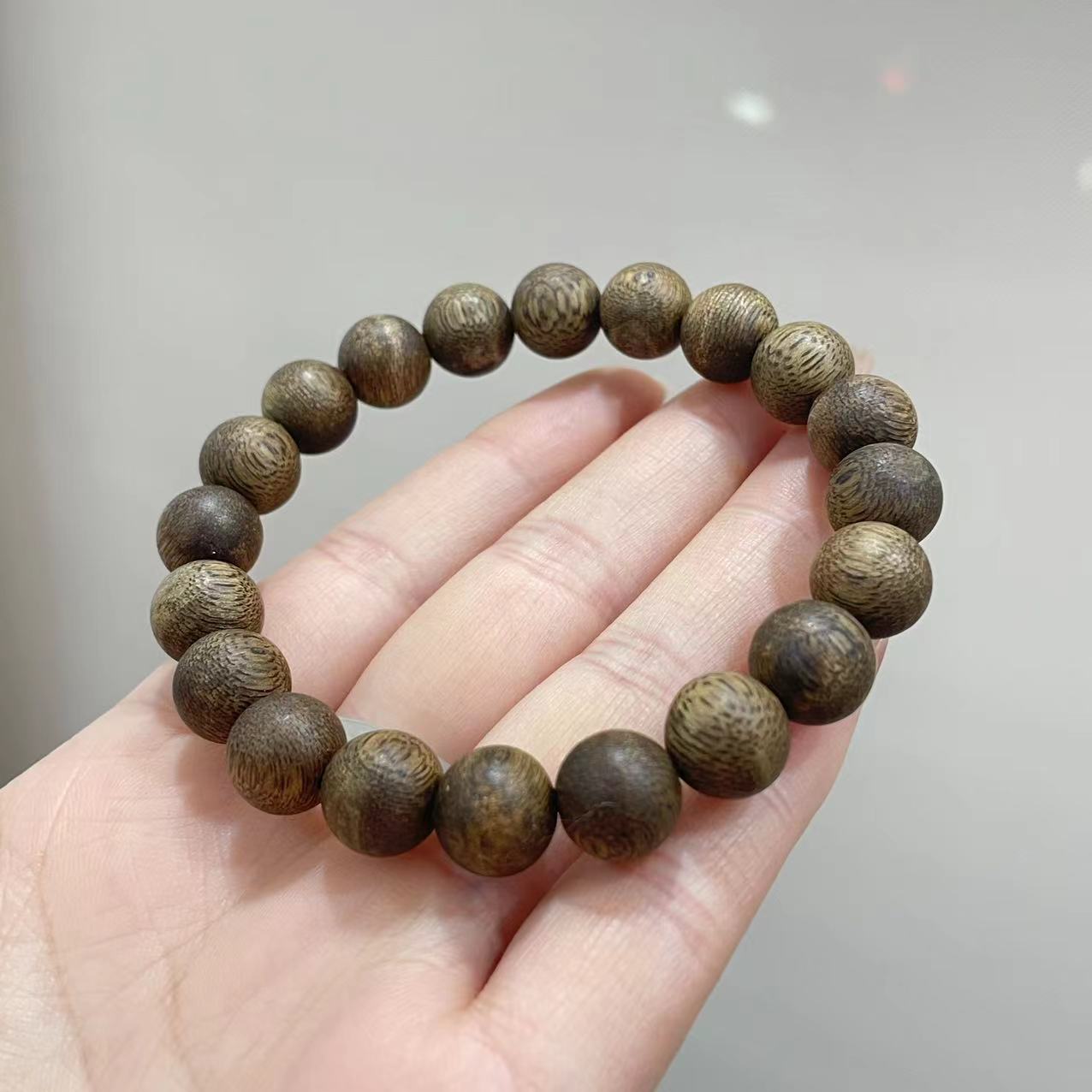 沉香手串单圈圆珠11+